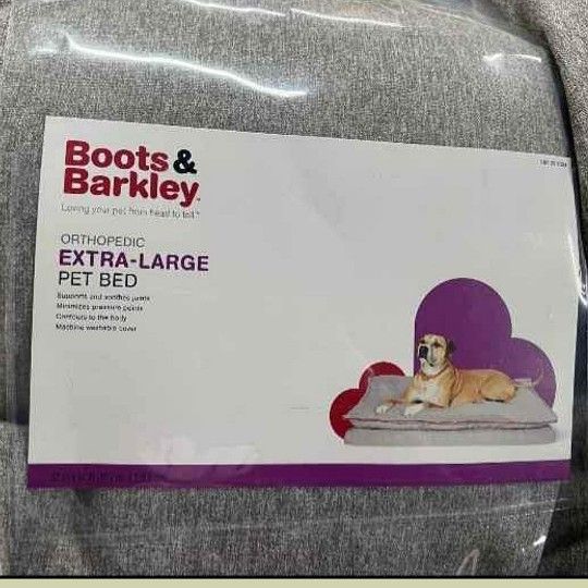 Brand New Boot's & Barkley Extra Large Bed Dog