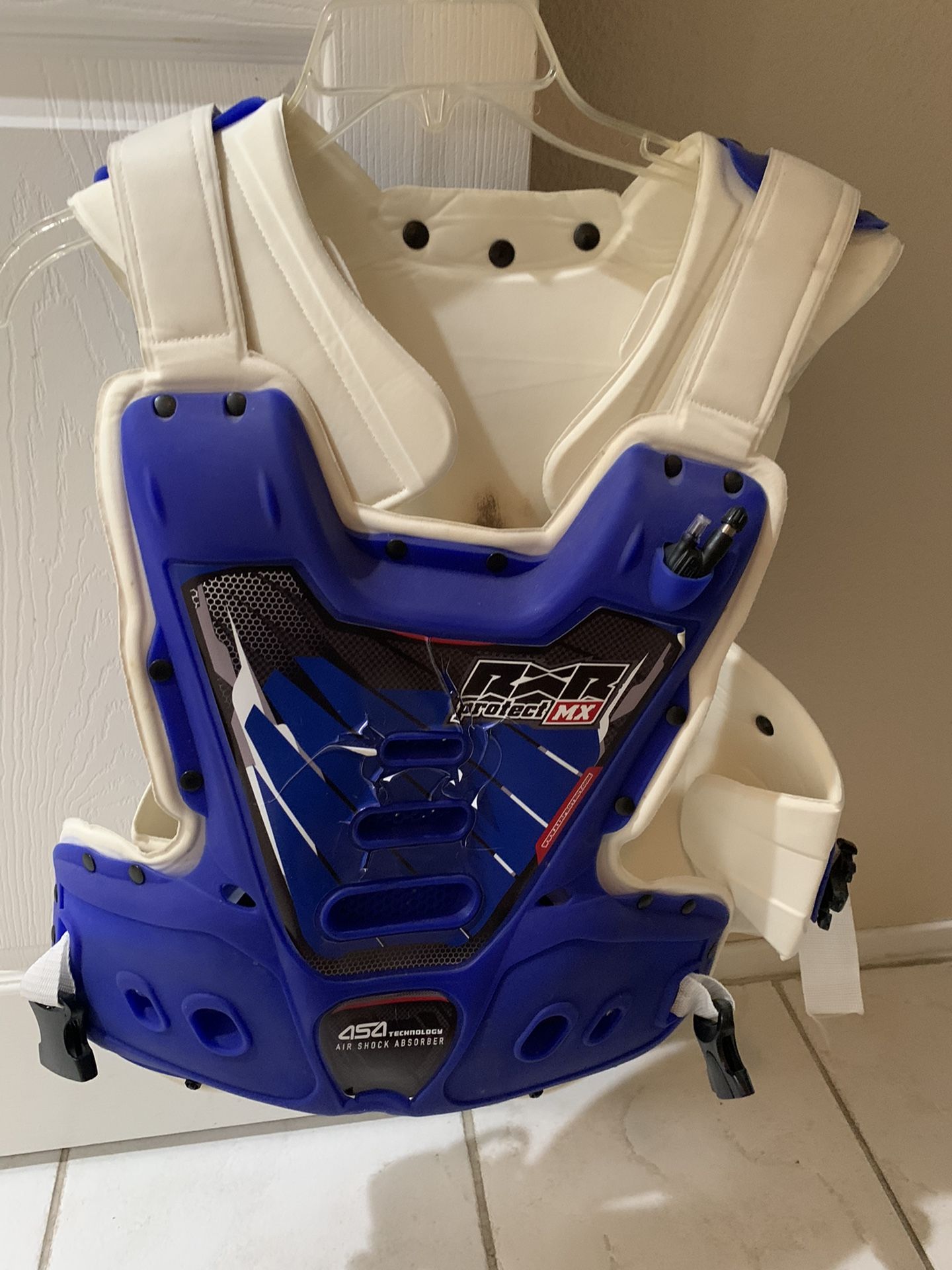 Mx Vest