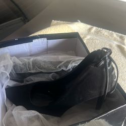 All Black Heels Size 9