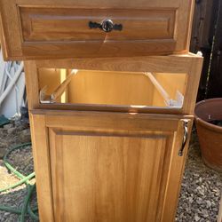 2 Kitchen Cabinets 