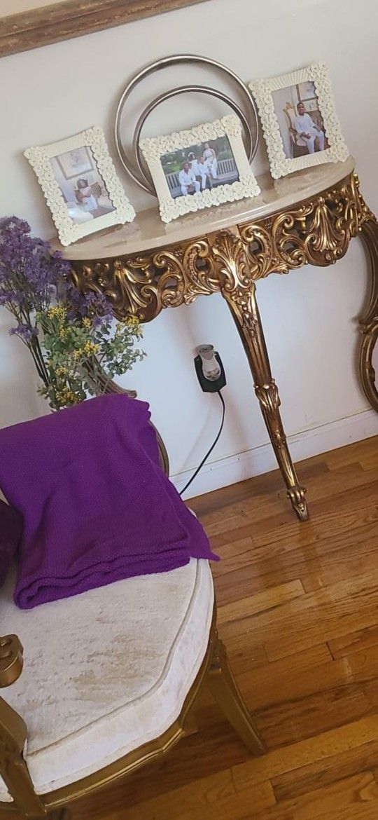 table and chairs