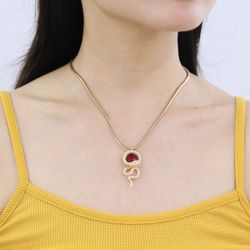 Popular accessory - Snake-shaped element necklace, earrings and bracelet set - unique, fashionable and retro snake design