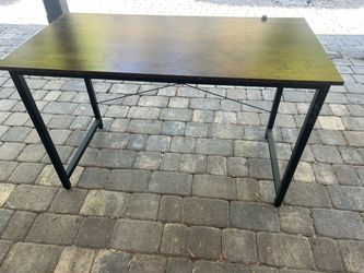 Dark Wood Desk – Excellent Condition