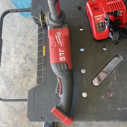Milwaukee 7/9 inch cordless grinder