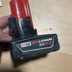 Milwaukee M12 12-Volt Lithium-Ion XC Extended Capacity Battery Pack 4.0ah