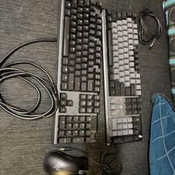Keyboards, headphones & Controller 