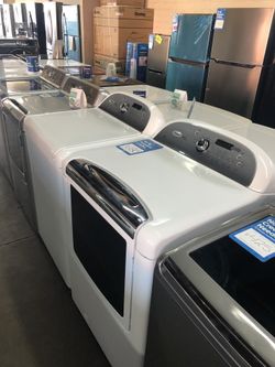 Whirlpool Washer and Dryer Set White