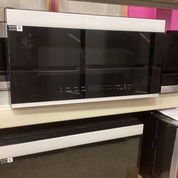 Samsung Bespoke 2.1 cu.ft. Over The Range Microwave With Sensor Cooking 