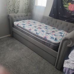 Twin Trundle Bed