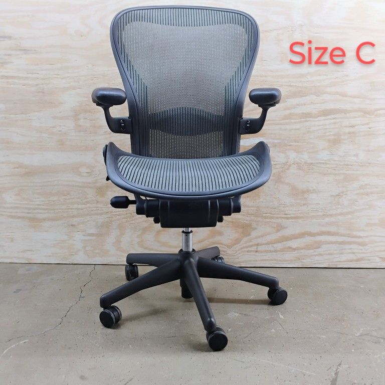 Herman Miller Aeron Ergonomic Office Desk Chair + Still Available - Read The Description ππ»