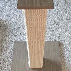 Cat scratching Tower 