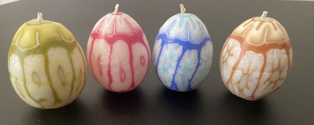  Set Of 4– Decorative egg-shaped candles / NEW