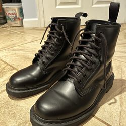 Doc Dr. Martens 1460 Mono Leather Boots - Mens 9