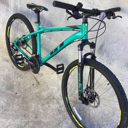 GT LAGUNA PRO MOUNTAIN BIKE MECHANICAL DISC BRAKES 