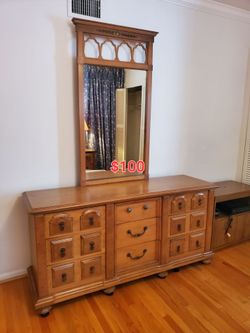 Dresser