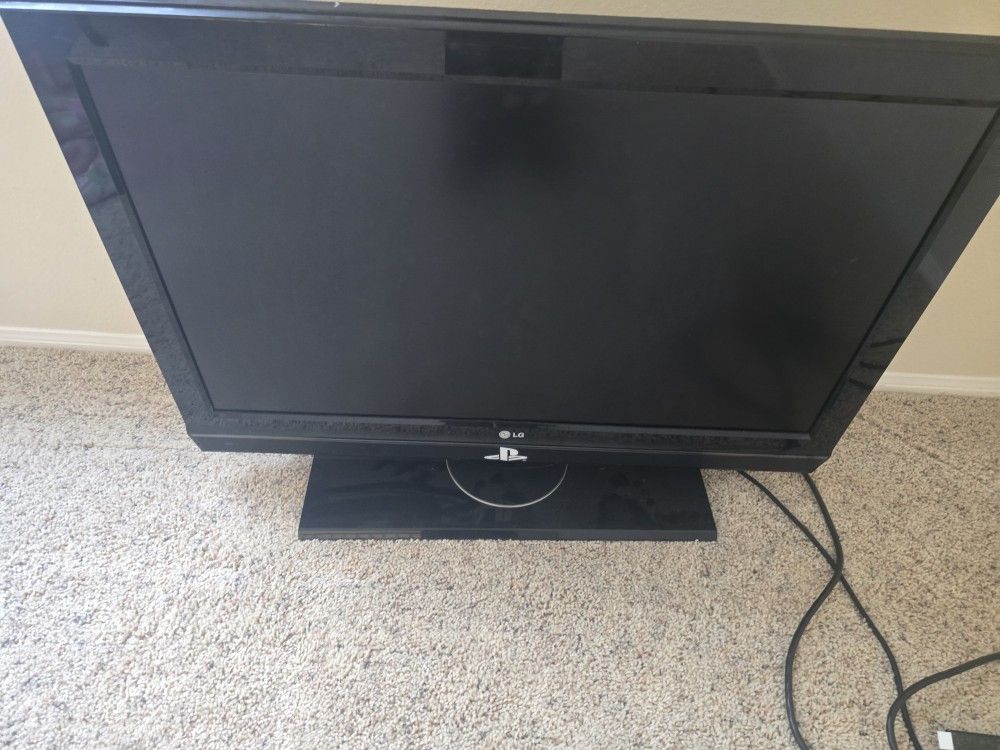 LG 32 Inch TV