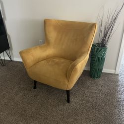 Accent Chair 