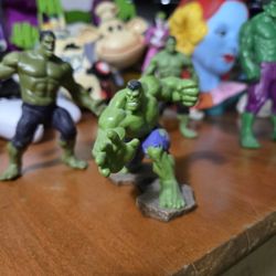 Disney Marvel Universe Hulk PVC figure