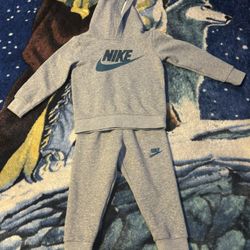2T Nike Sweat Suit
