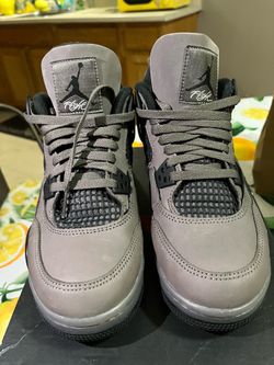 Size seven cave stone Jordan 4s (size 7)