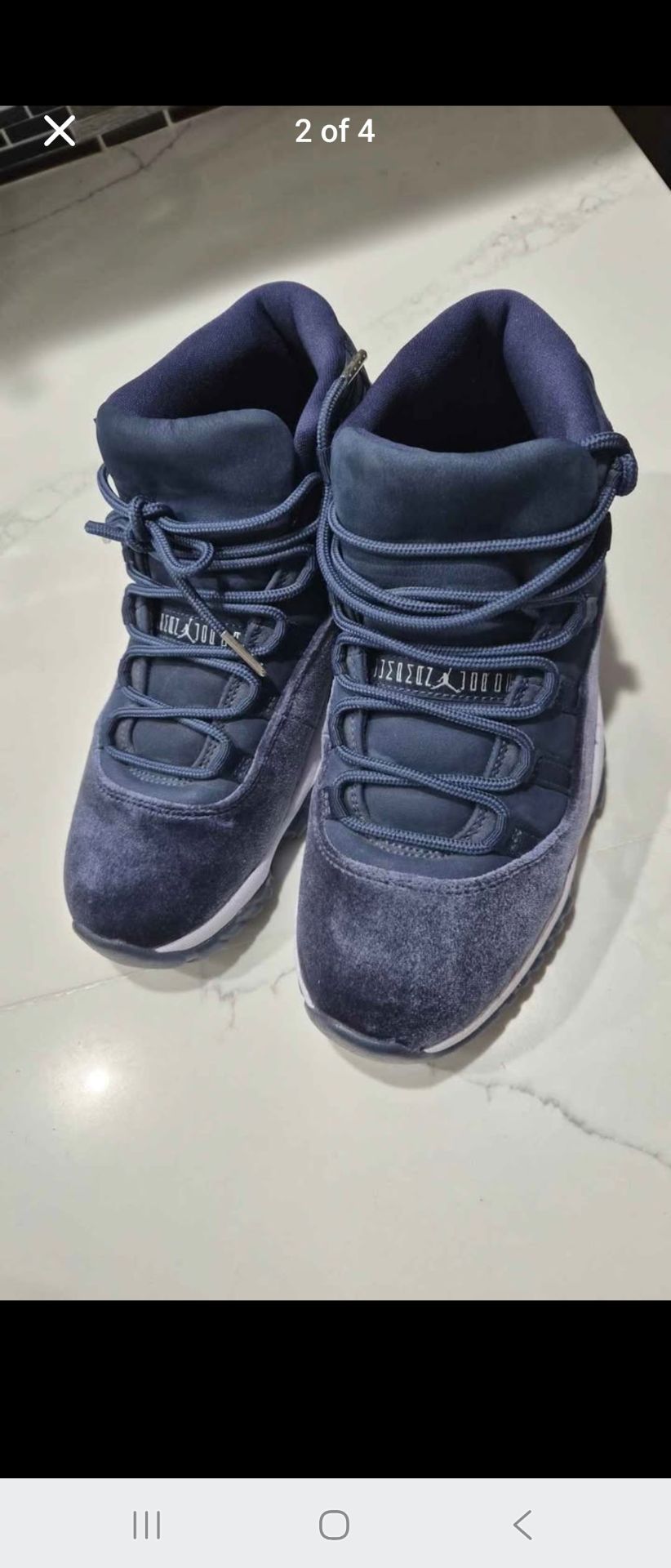 Size 8.5 in woman Air Jordan 11 Retro "Midnight Navy Velvet