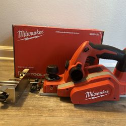 Milwaukee M18 18V Lithium-Ion Cordless 3-1/4 in. Planer (Tool-Only)