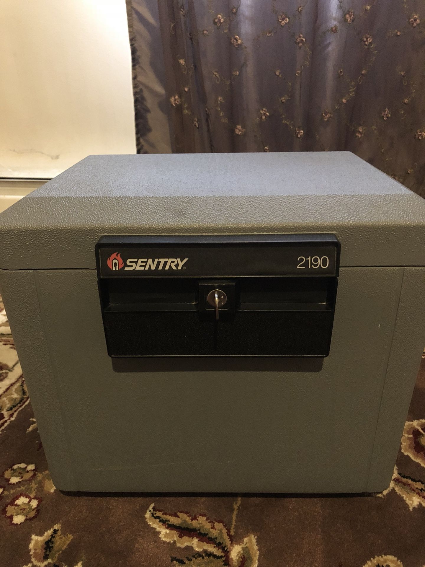 Sentry Fire Proof Safe 2190 Cash Box Jewelry