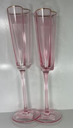 David Tutera Pink Heart Shaped Hold Rim Champagne Glasses for Sale in New  York, NY - OfferUp