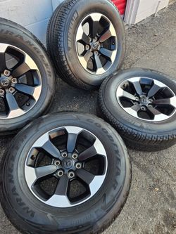 Dodge ram wheels  6 lugs