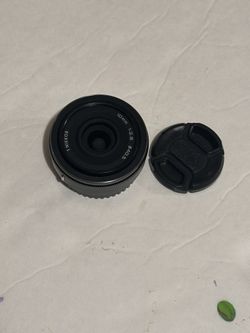 Nikon 1 NIKKOR 10mm f/2.8 (Black). Lens