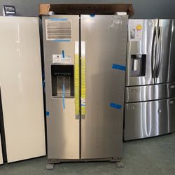 Whirlpool 28 cu. ft. Side by Side Refrigerator in Fingerprint Resistant Stainless Steel