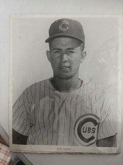 Vintage Ron Santo Autographed Chicago Cubs Photo – Hall of Famer