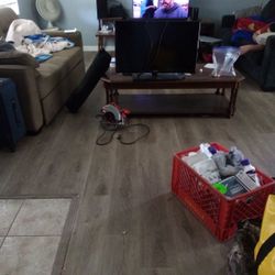 Samsung Tv Black 36inch LCD Screen 