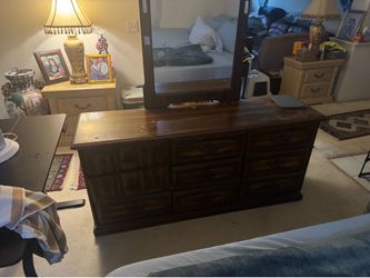 Dresser