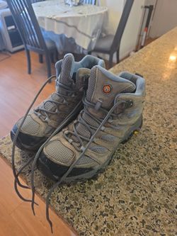 Women's Merrell hiking boots