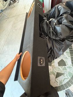 Speaker box