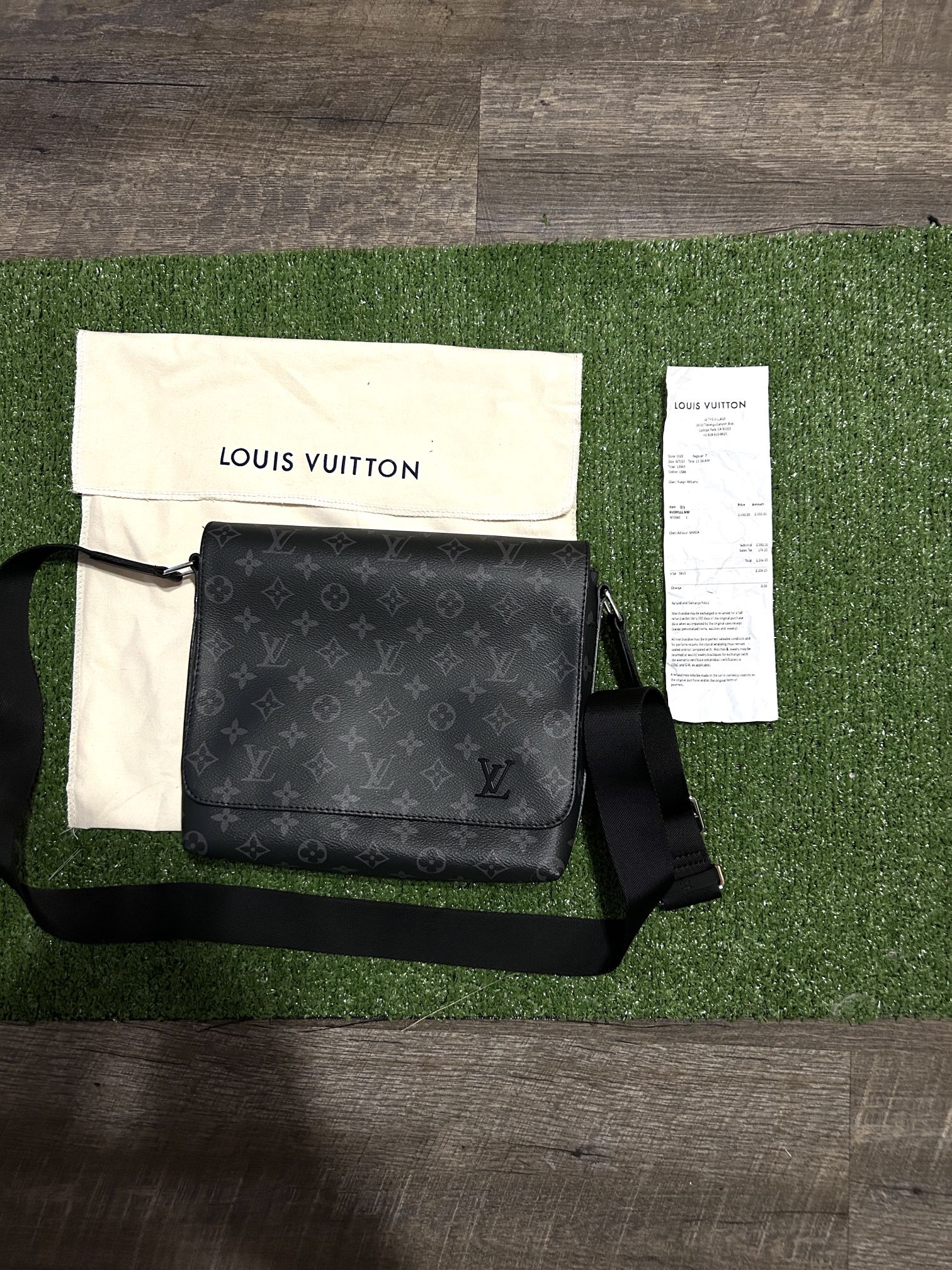 Louis Vuitton District PM Messanger Bag