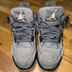 Jordan 4 Size 9 