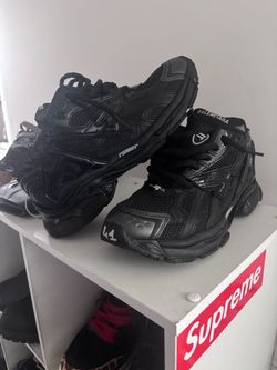 Balenciaga runners