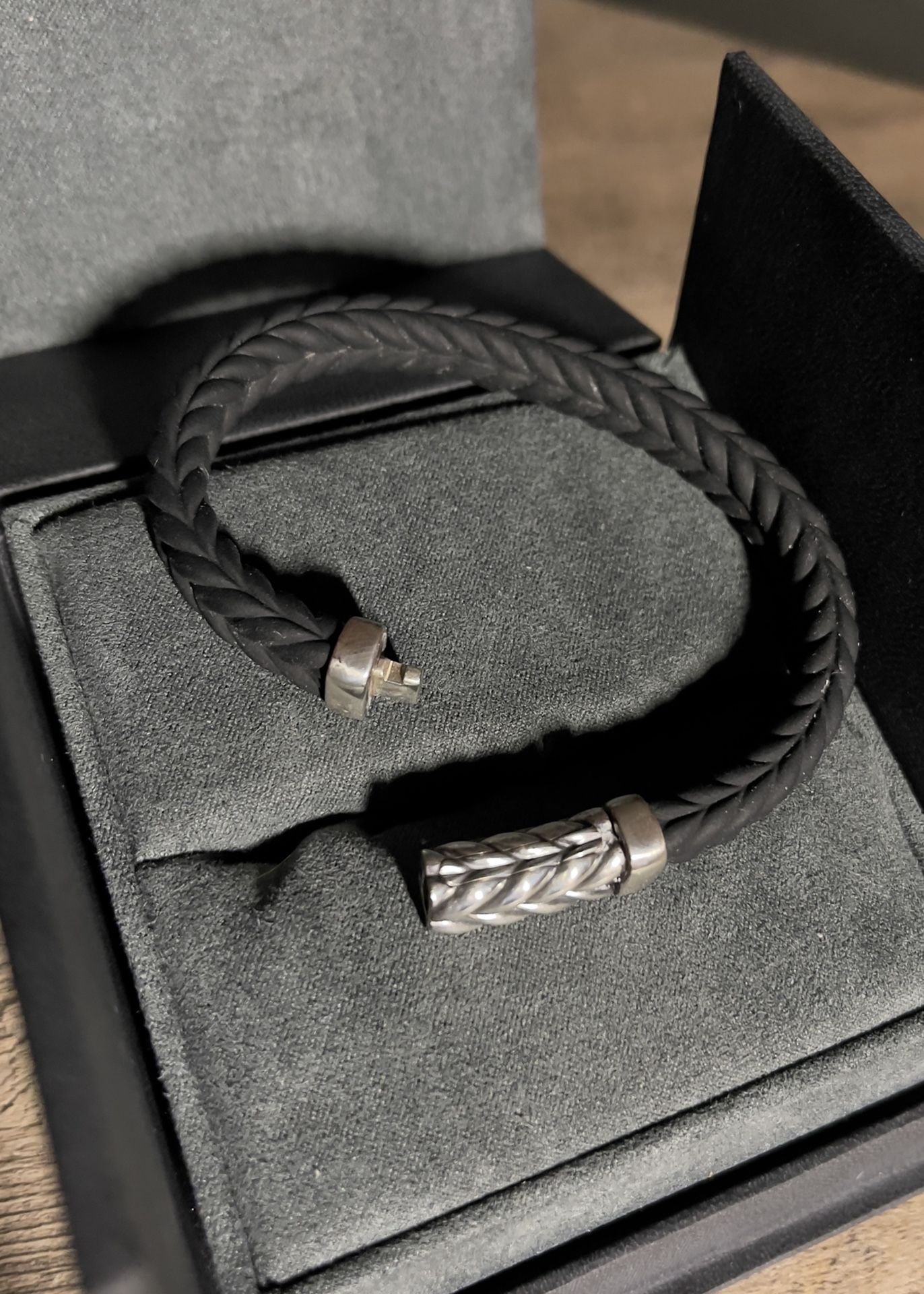 David Yurman Mens Chevron Rubber Bracelet