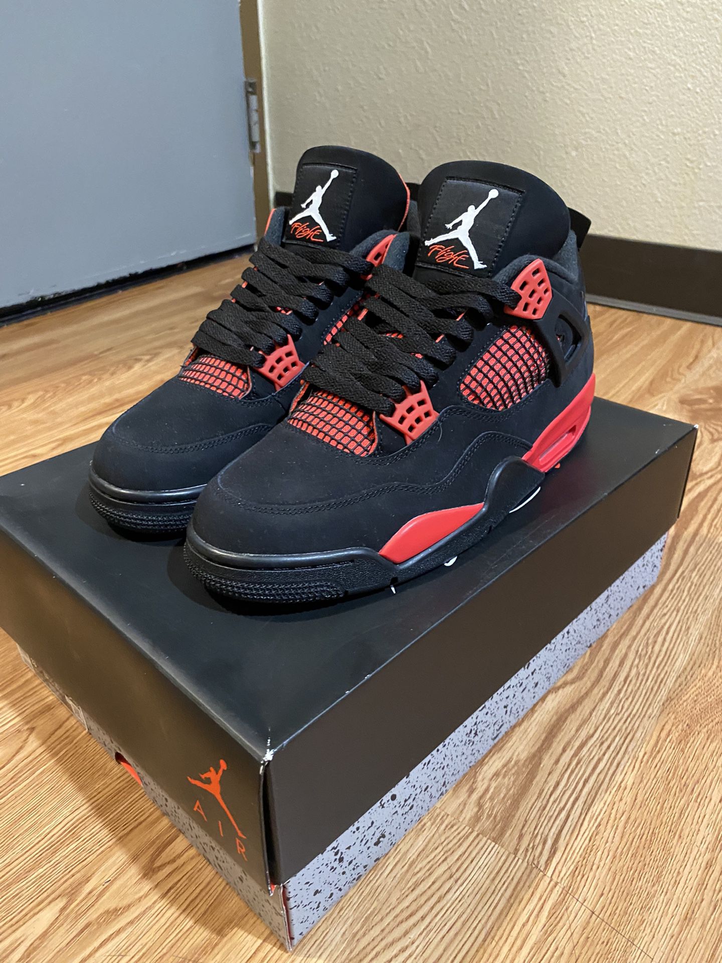 Red Thunder 4s size 11.5 