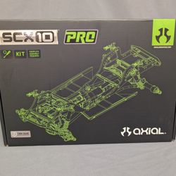 Axial SCX10 PRO 1/10th 4WD RC Crawler Off-Road Kit (AXI03028) - SEALED