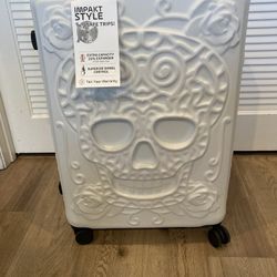 New it Luggage Skull