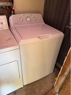 Hotpoint 3.8 cu. https://offerup.com/redirect/?o=RnQuVG9w Load Washing Machine - good condition!