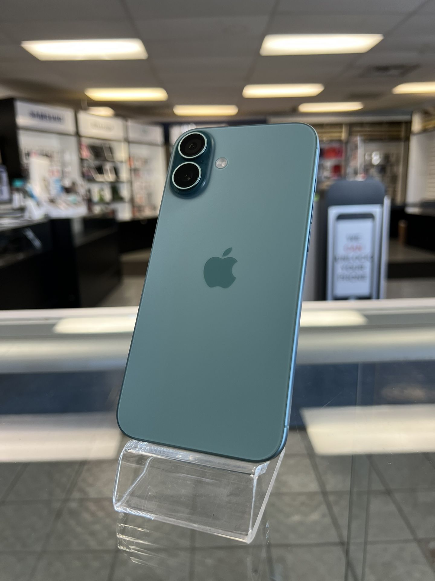 iPhone 16 Plus 128GB Cricket & AT&T