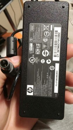 AC adapter for HP laptop