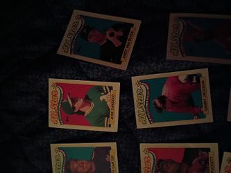 A lot of 1980's tops baseball cards