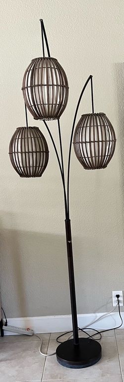 Floor lamp