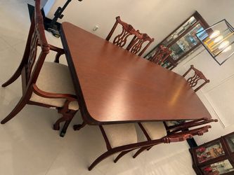 Mahogany Dining Table with 6 Chairs
