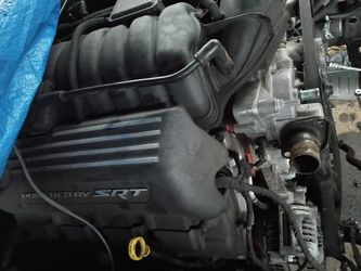 Dodge charger  :6.4L Scat pack ENGINE